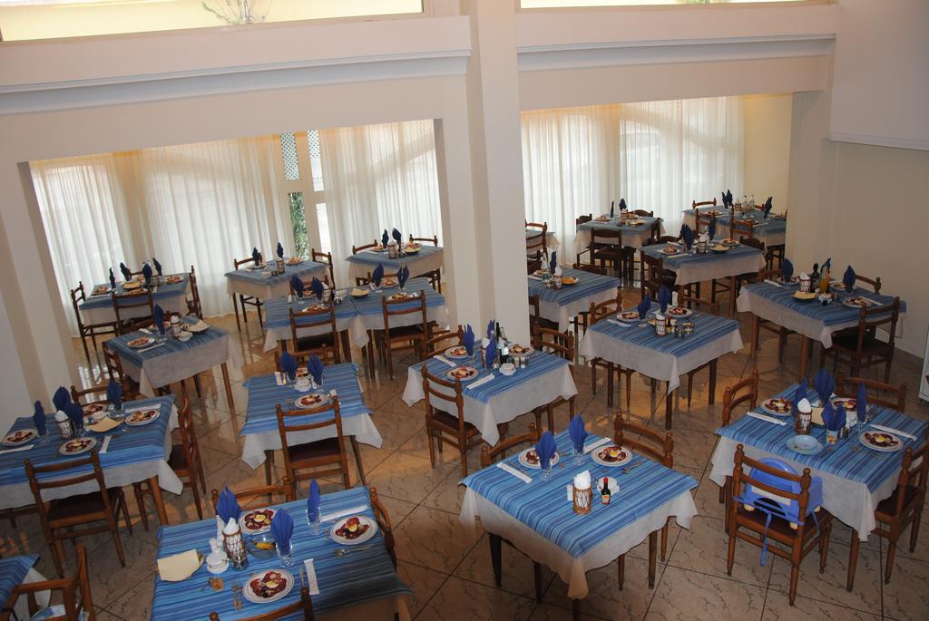 Hotel Royal 미사노아드리아티코 외부 사진
